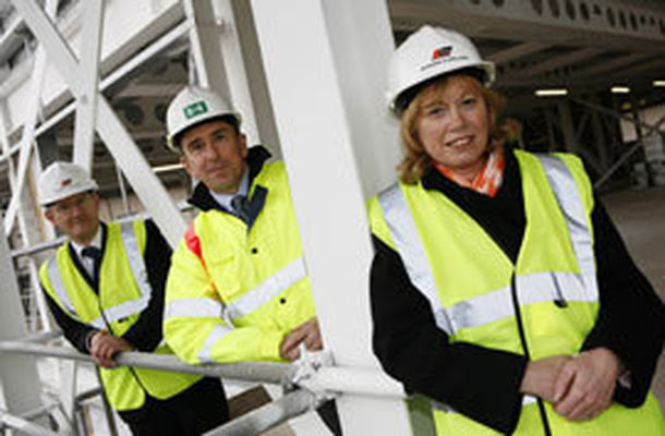 Minister Visits Wolverhampton Business Park To Check On Progress Of New Fire & Rescue Regional Control Centre 